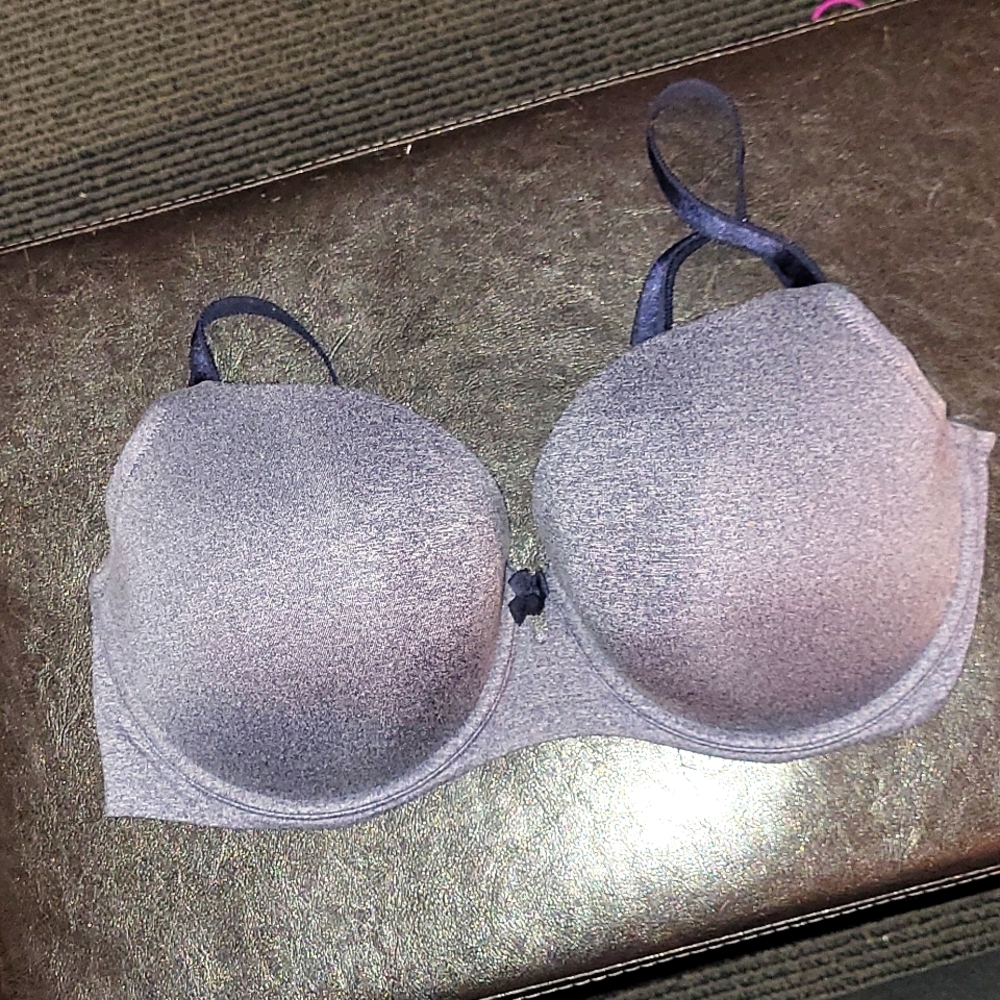 T-shirt bra 40DD torrid bra